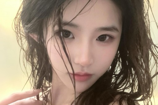 咎由自取！继偷税被扒后网红白冰又被官媒痛批亲手毁掉了前程