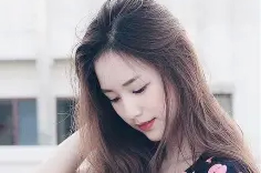 老婆在剧组拍戏老公在酒店出轨？