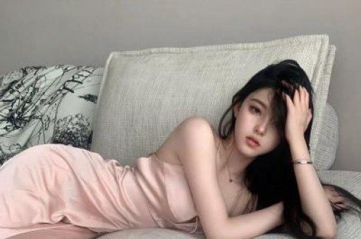 王嘉尔最新音乐节表演音画不同步被质疑假唱！业内人士这样回应