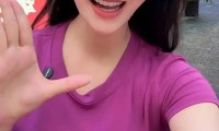 知名网红“表妹李KK”破产！未婚生女后掉粉上百万转行去卖小吃